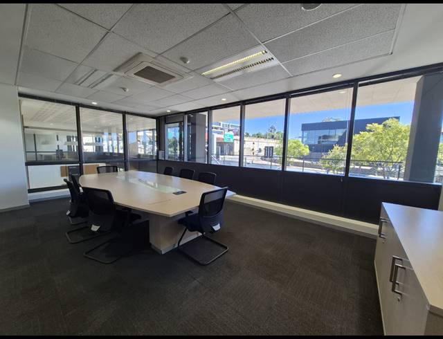 531M² OFFICE TO LET IN SANDTON CENTRAL